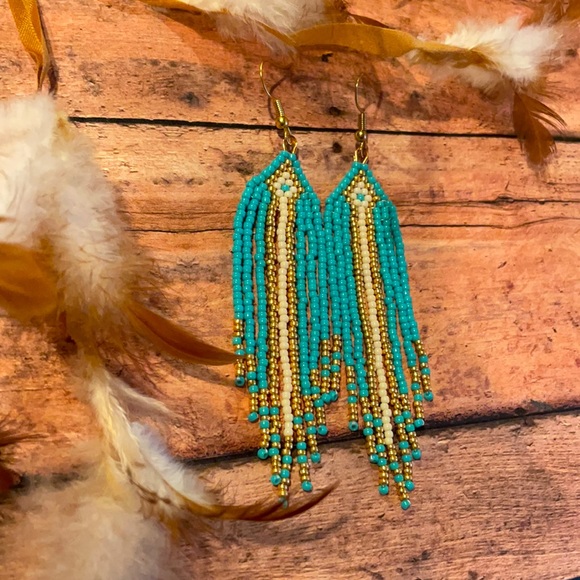 Western beaded earring No239 - Picture 3 of 5